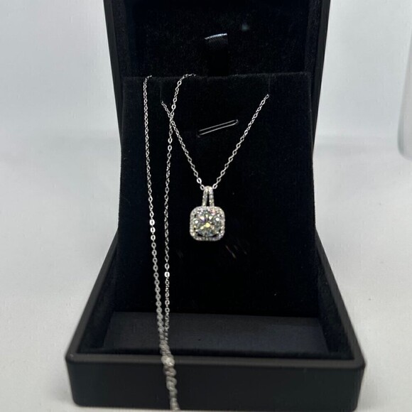 GRA Moissanite Diamond Necklace 2 Ct Pendant Chain Fine Jewelry Halo - Picture 10 of 12